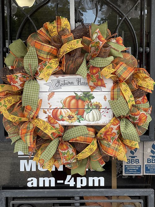 Autumn Harvest Mesh Door Wreath- green
