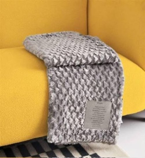 \"A Mother\'s Love\" 1-Ply Faux Fur Patch Throw 50\"x60\"