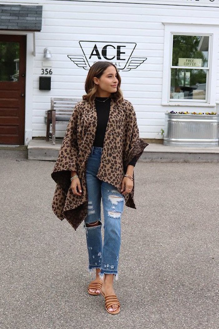 LEOPARD CAPE