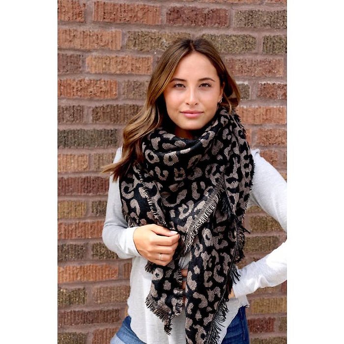 BLACK AND GRAY ANIMAL PRINT TRIANGLE  BLANKET SCARF
